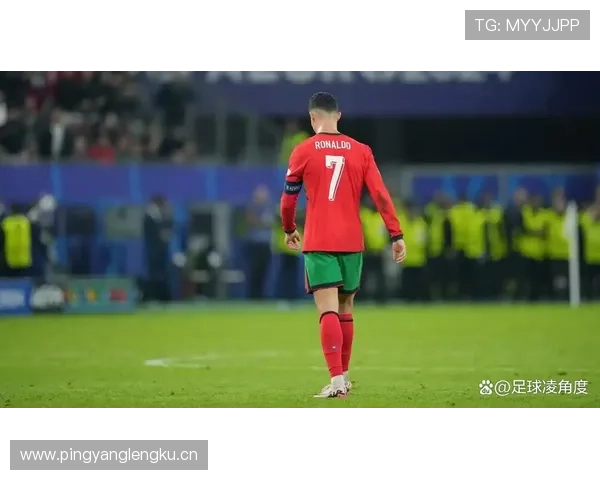 C罗再创辉煌 足球传奇永不止步 C罗再创辉煌 足球传奇永不止步