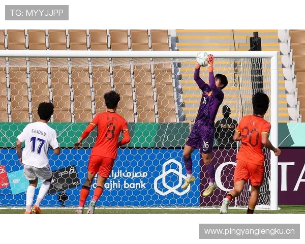 国足防守混乱丢2球 分工不清暴露短板 国足防守混乱丢2球 分工不清暴露短板